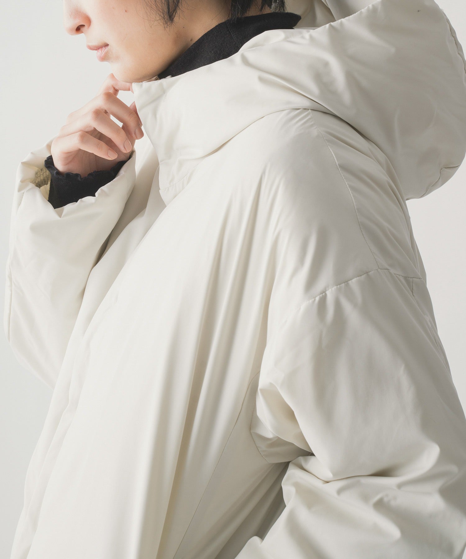 HIDDEN SNAP HOODED DOWN JACKET / FEW24WJK5232