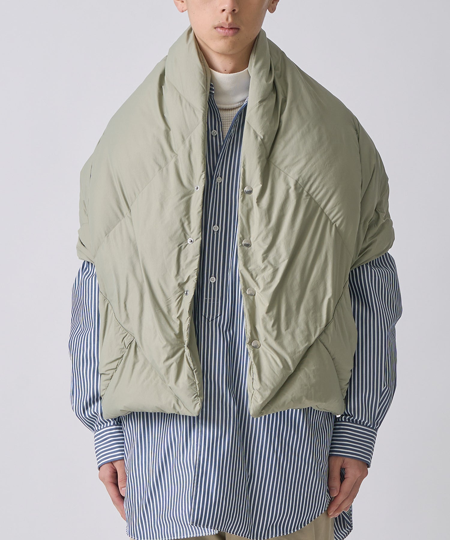 REVERSIBLE DOWN CAPE / FEW25WAC5349 – miffew