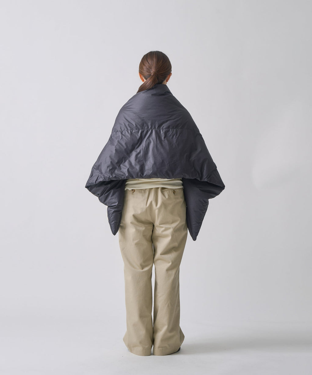 REVERSIBLE DOWN CAPE / FEW25WAC5349