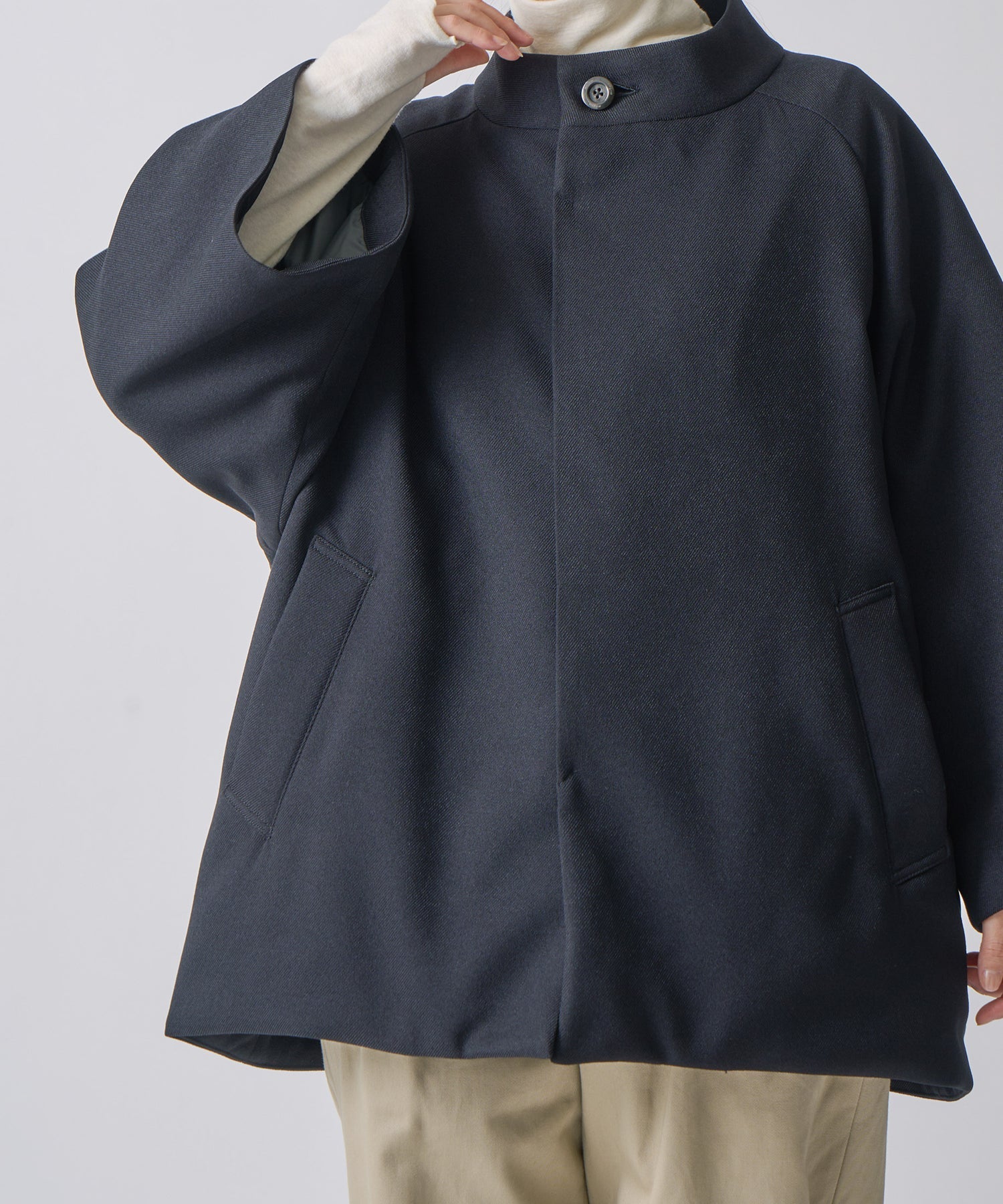CAPE DOWN COAT / FEW25WJK5342