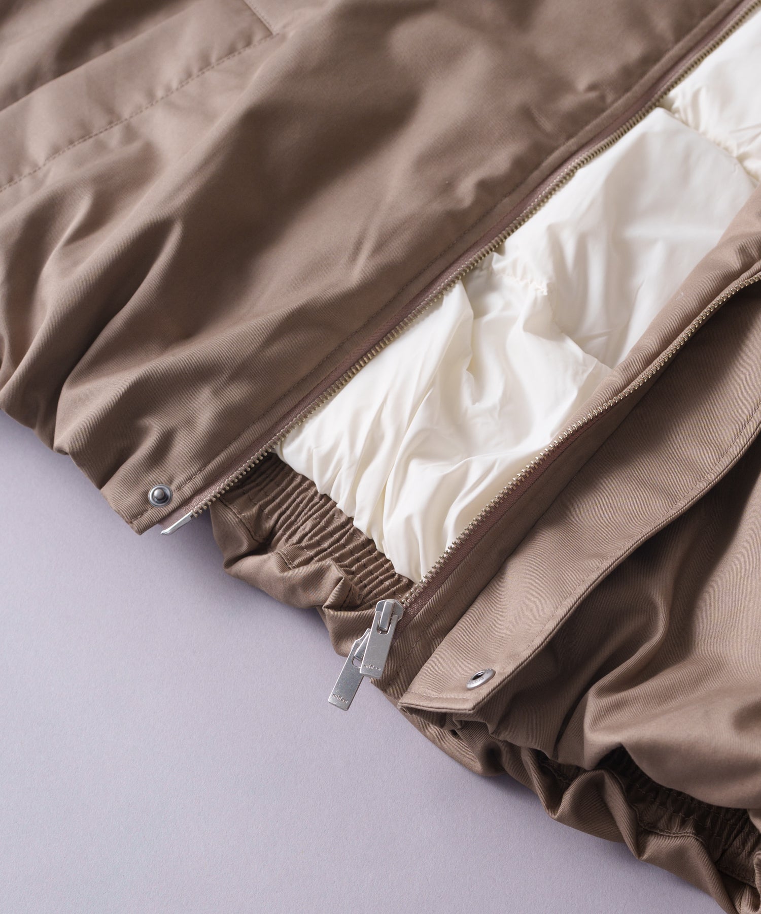 WIDE SQUARE ZIP UP DOWN JACKET / FEW25WJK5345