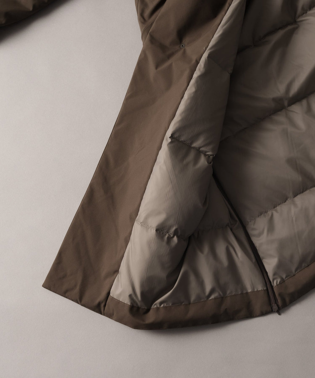 COLLARLESS DOWN COAT / FEW25WJK5347