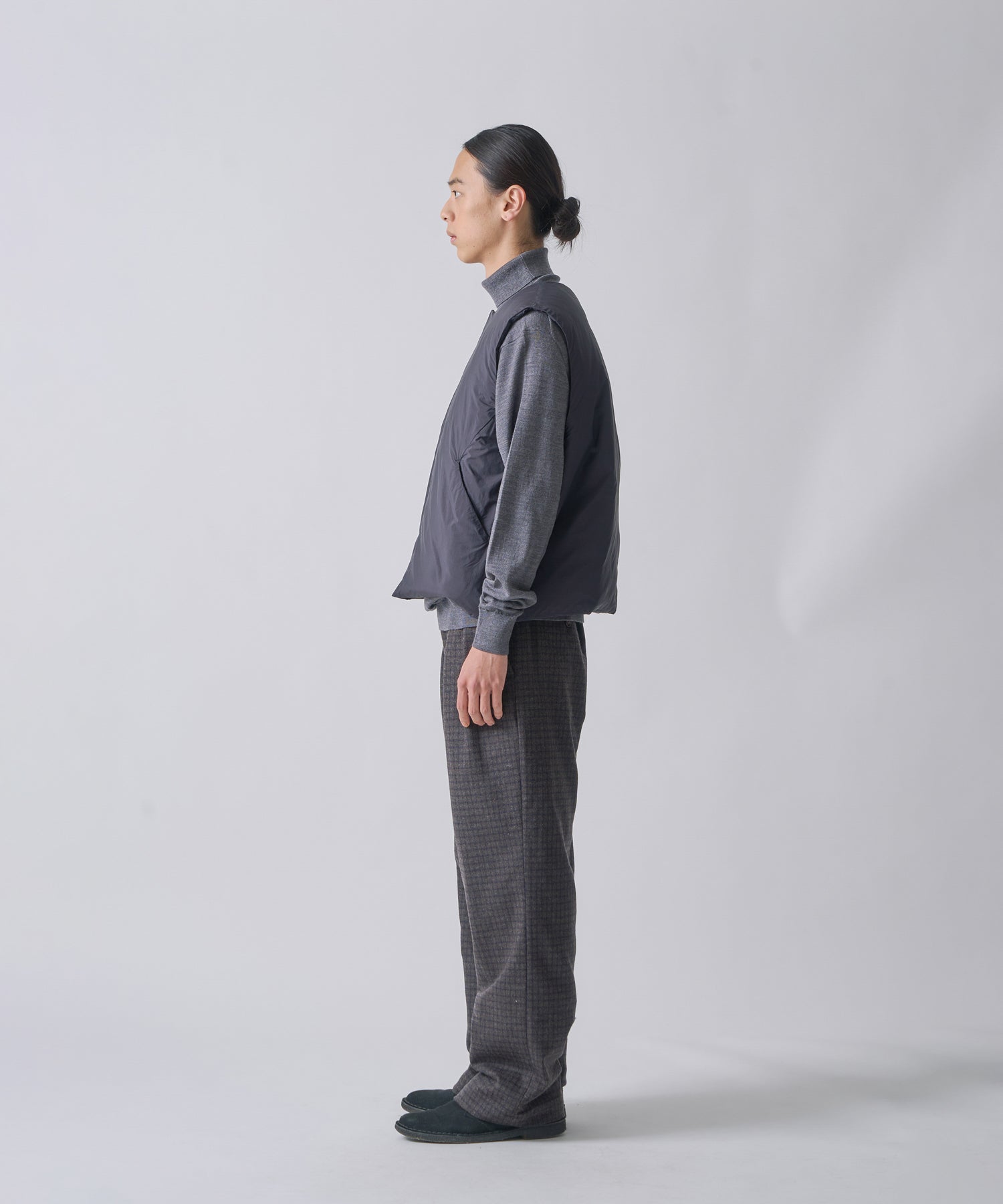 COLLARLESS DOWN VEST / FEW25WJK5351