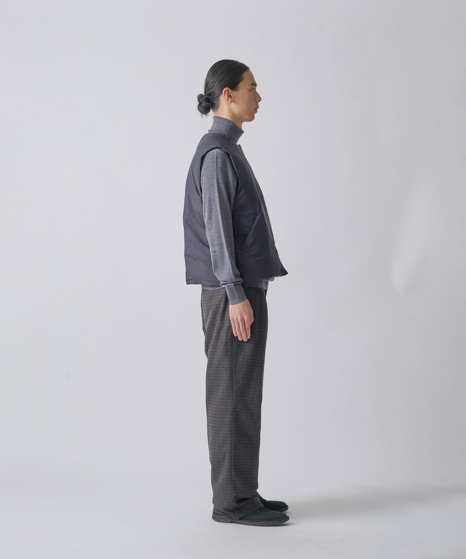 COLLARLESS DOWN VEST / FEW25WJK5351