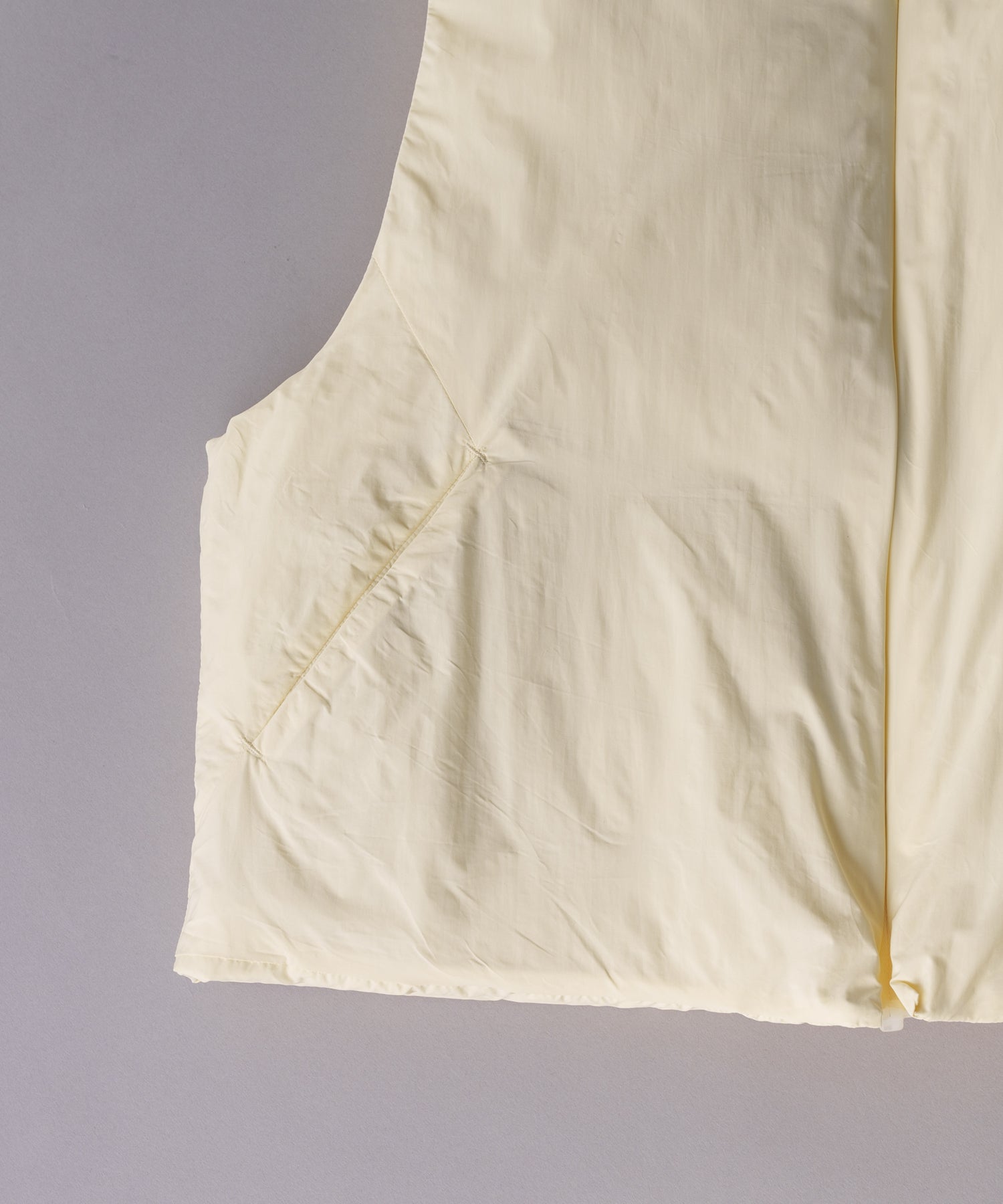 COLLARLESS DOWN VEST / FEW25WJK5351