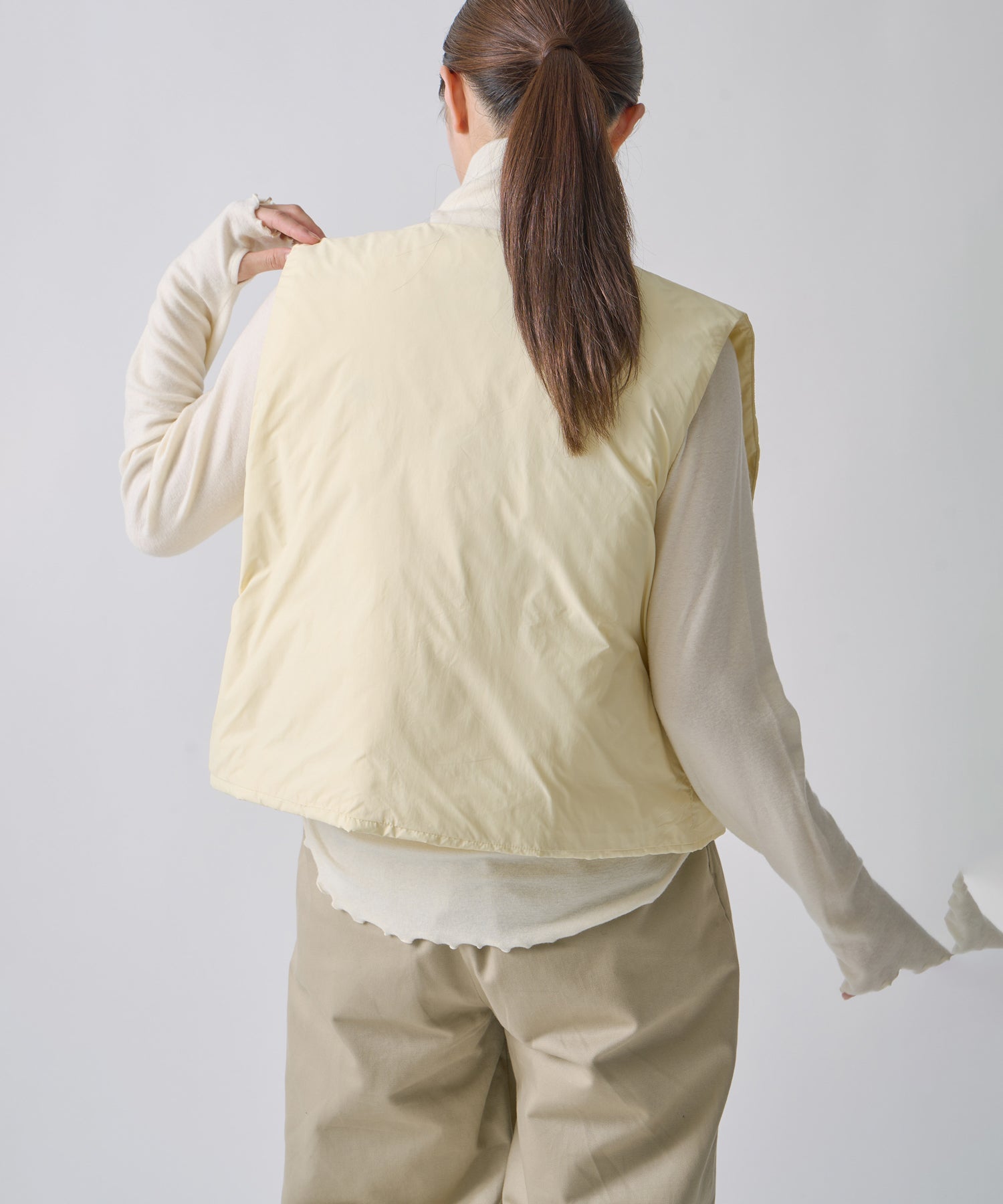 COLLARLESS DOWN VEST / FEW25WJK5351