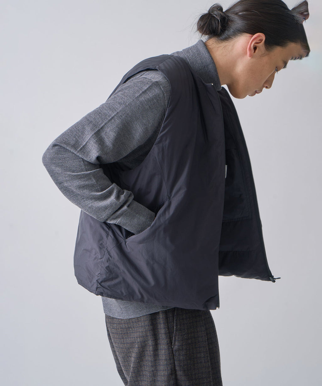 COLLARLESS DOWN VEST / FEW25WJK5351
