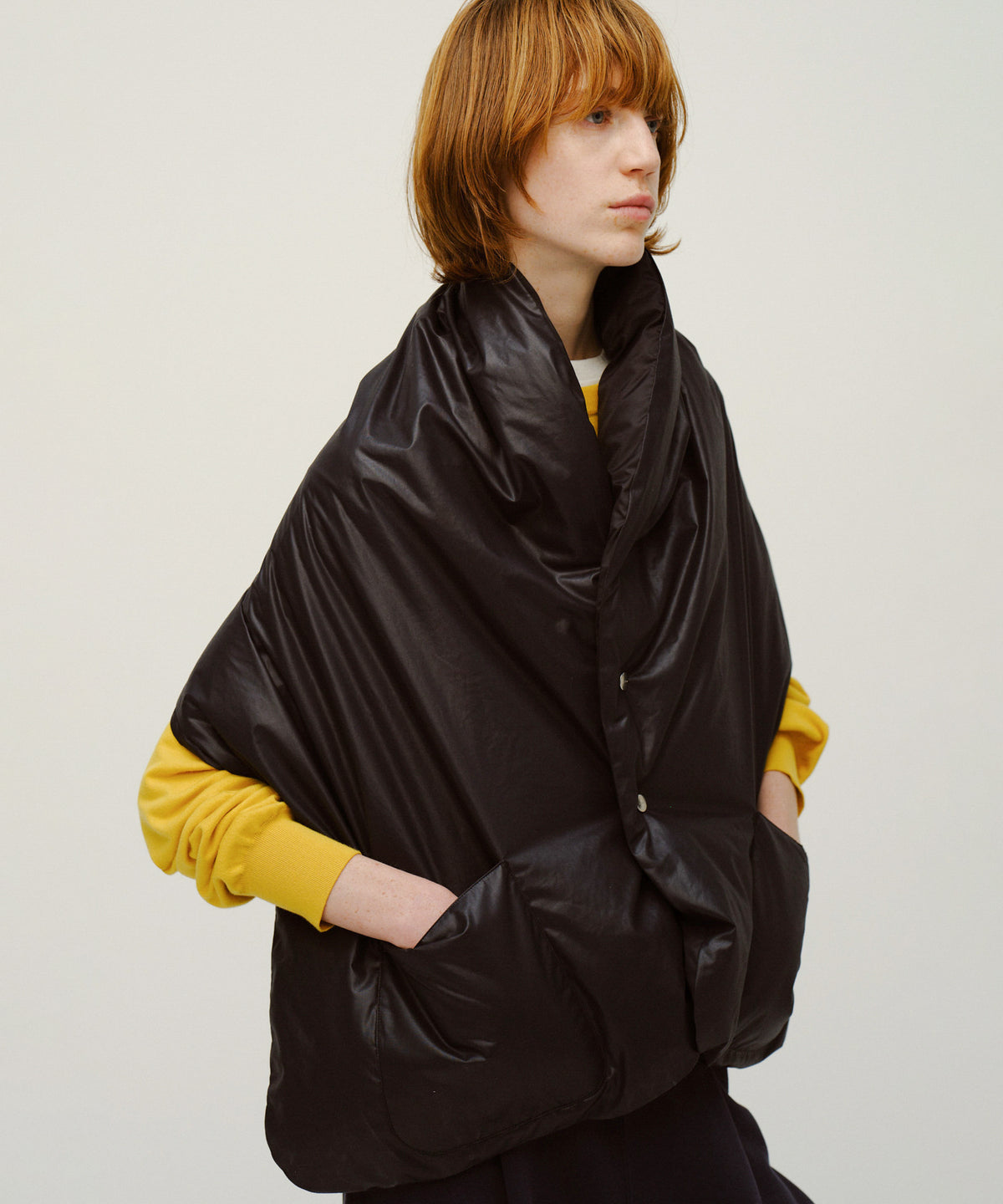 REVERSIBLE DOWN CAPE/FEW26WAC5470