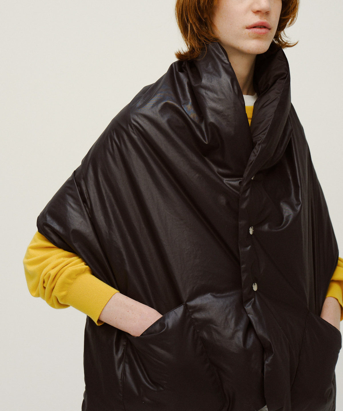 REVERSIBLE DOWN CAPE/FEW26WAC5470