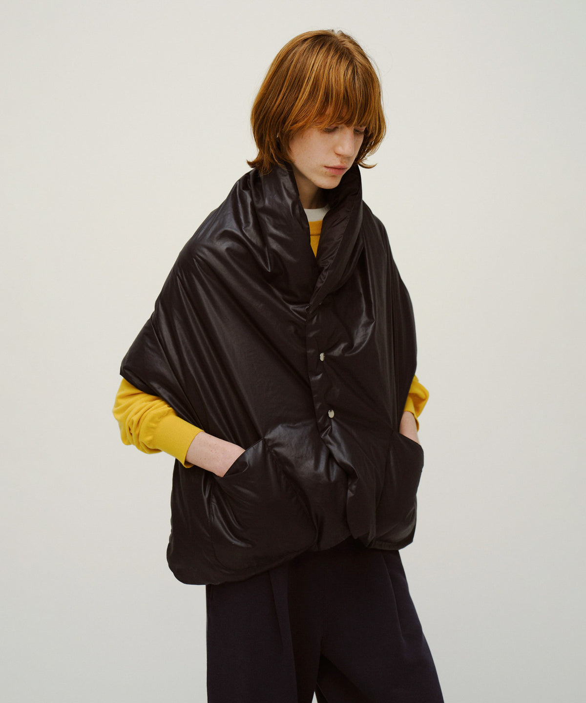 REVERSIBLE DOWN CAPE/FEW26WAC5470